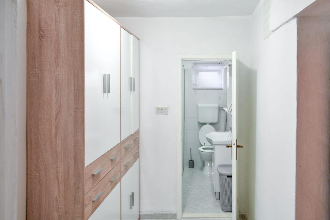 Apartman Karmen Kaštela Exterior foto