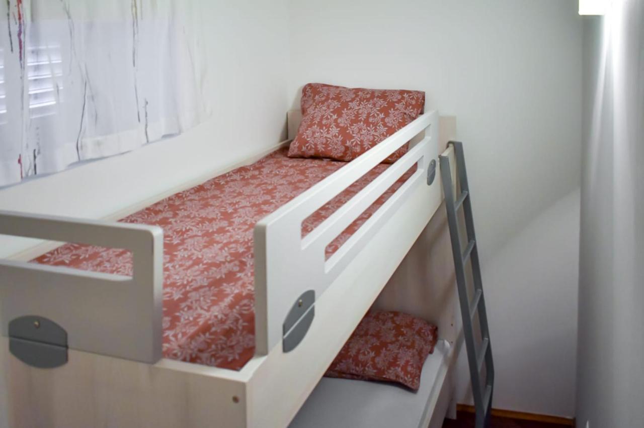Apartamento Apartman Karmen Kaštela Exterior foto